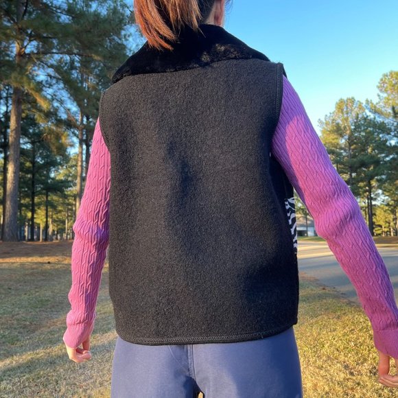 100% WOOL ZEBRA FAUX FUR COLLAR VEST - Picture 3 of 4